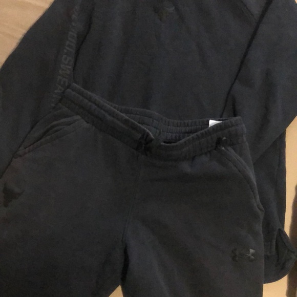 Track suite with Matching hoodies - Picture 1 of 2